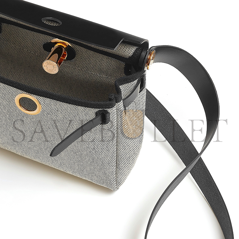 HERMES HERBAG ZIP 20 BAG H085414CCAF (20*17*7cm) HERMES HERBAG ZIP 20 BAG H085414CCAF (20*17*7cm)